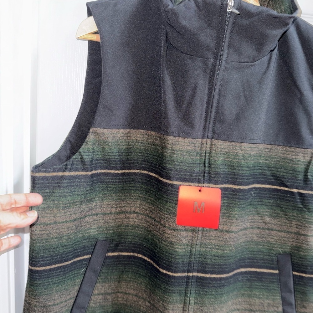 Pendleton NWT Men’s Full Zip Vest M Green Plaid Pockets Gorpcore Outdoor Hiking - Picture 3 of 13